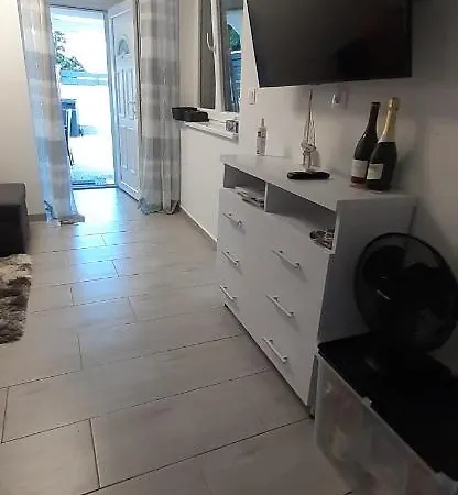 Apartmanhouse4you شقة Gyenesdiás