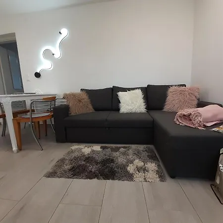 شقة Apartmanhouse4you